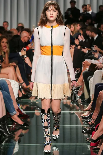 Look 21